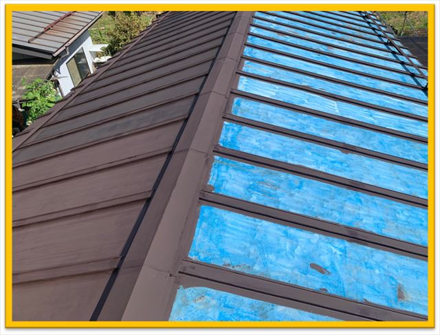 塩尻市倉庫屋根塗装　下塗り